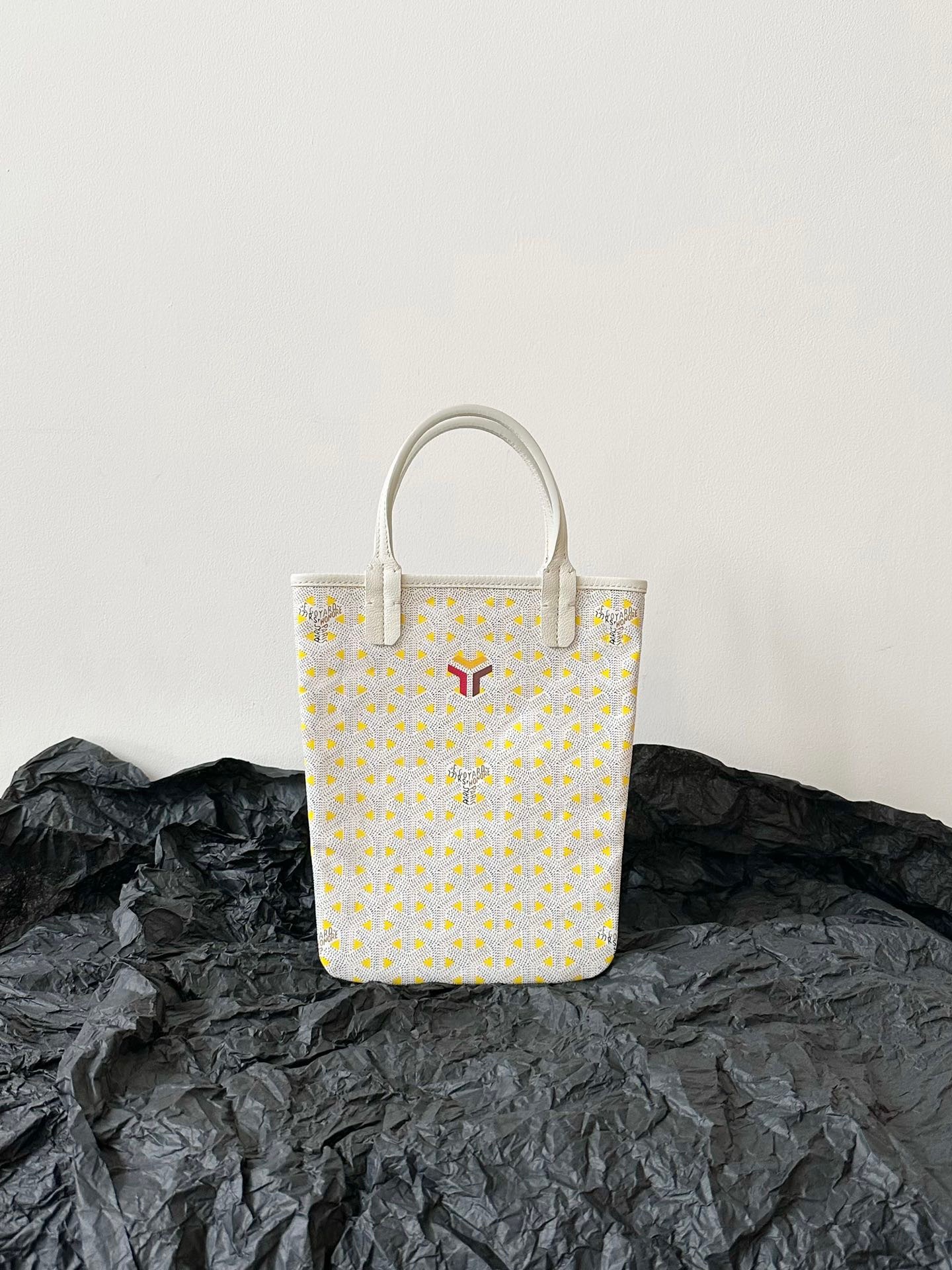 CE481876-0D15-4B81-8E2F-DDF254A6D979