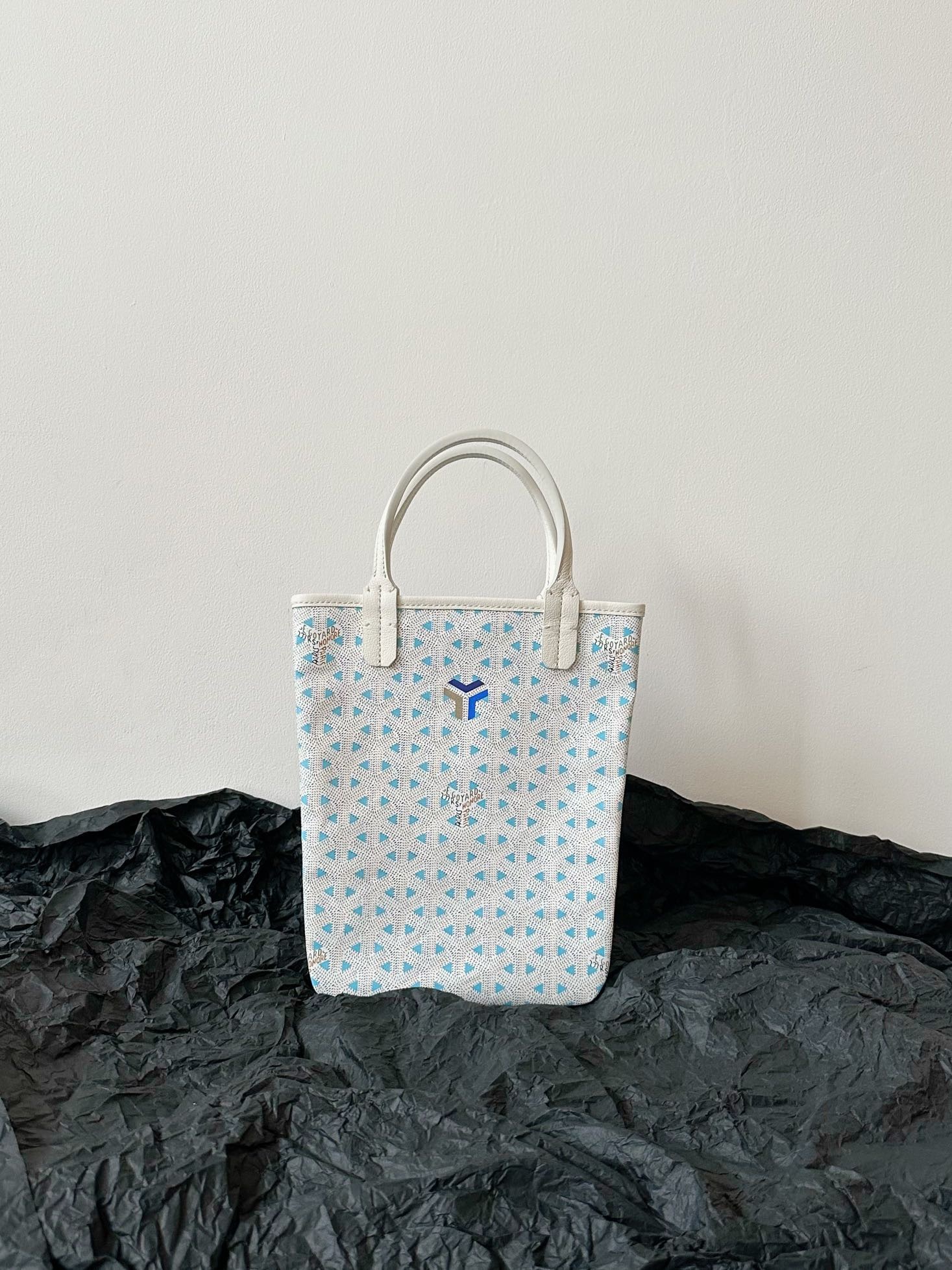 DE19CE6B-5DEA-4F15-B84E-C682D4C4A0FA