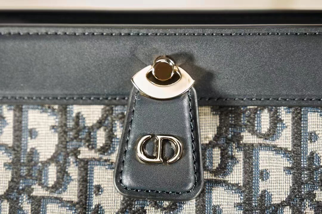 f622ceb25fd4ec3000429697b7885eef