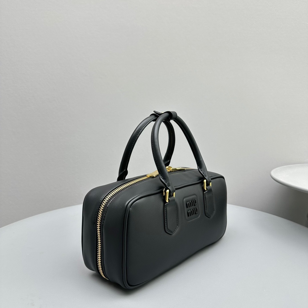 51D90BF3-9E55-4641-A5BC-898B7240B7A2