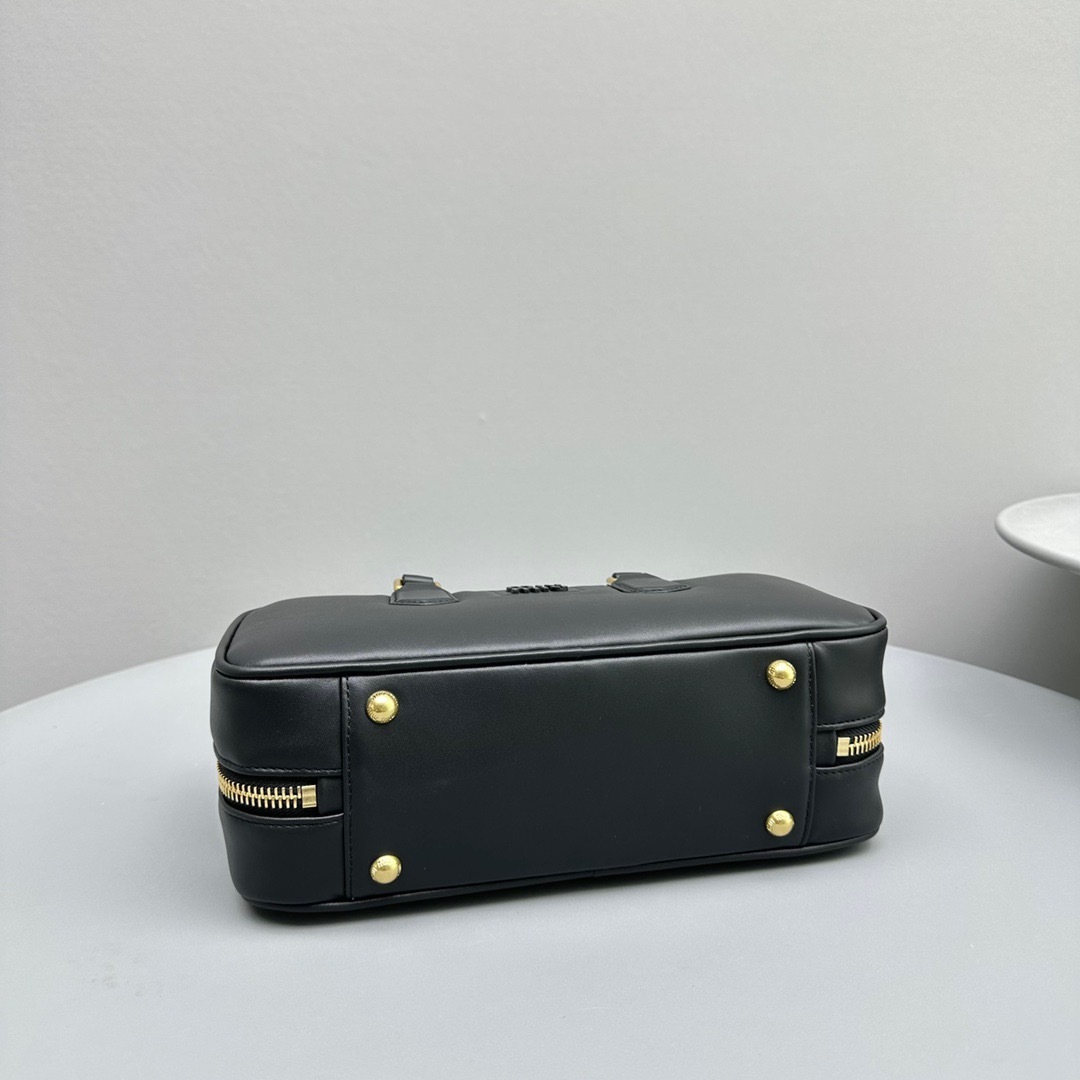 4B029D0C-28AA-4989-AF9B-7AA8D16FEB9F