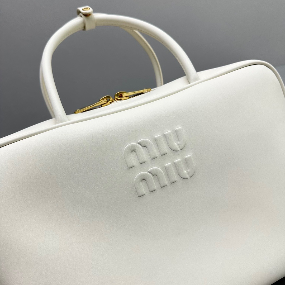 731BB432-3791-42FA-8B71-2FAAB05B1A76