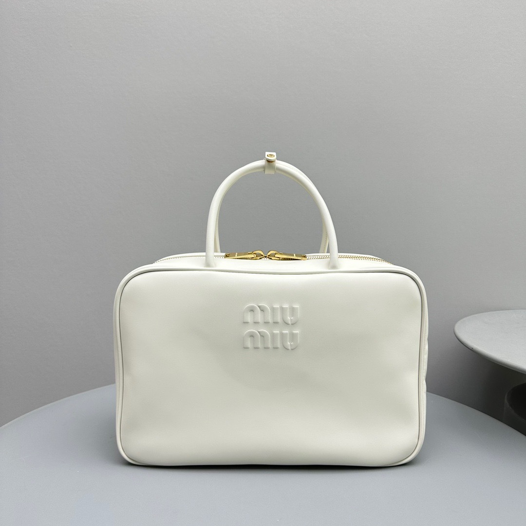 9E4DEE62-8065-4387-93C9-2911CC75EFE6