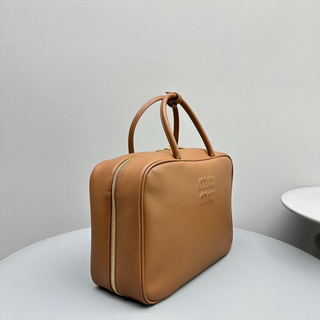 A93F8F0C-4C67-415F-B181-15CA9DF04E09