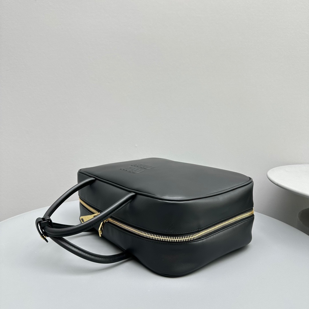 CFB5FFD7-134F-46D9-BA81-4678F932605B