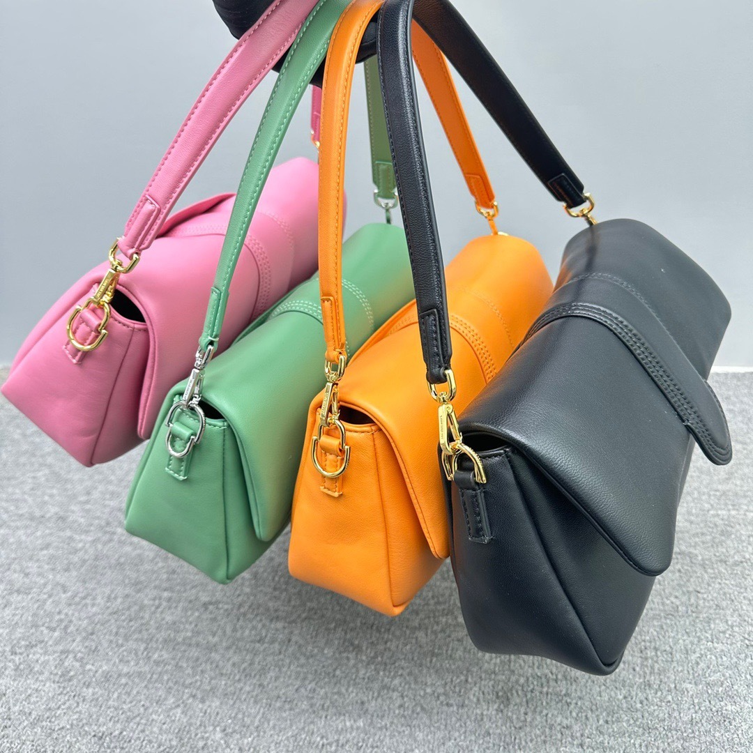 8B8DEDB4-3BD4-4B60-9774-95ADAB9F0776