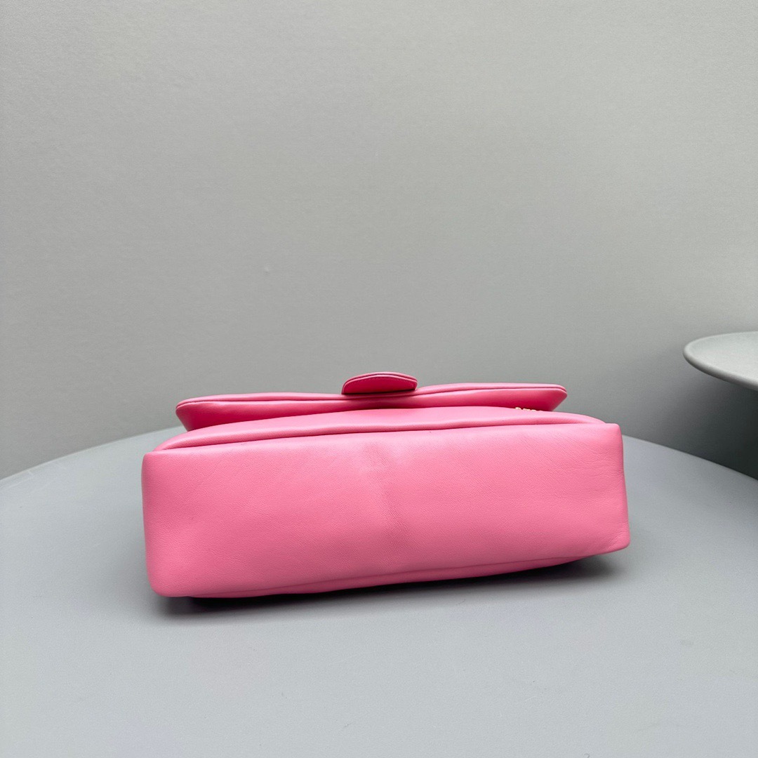 F9D791FD-1711-472B-B1C9-1FF181CFE480