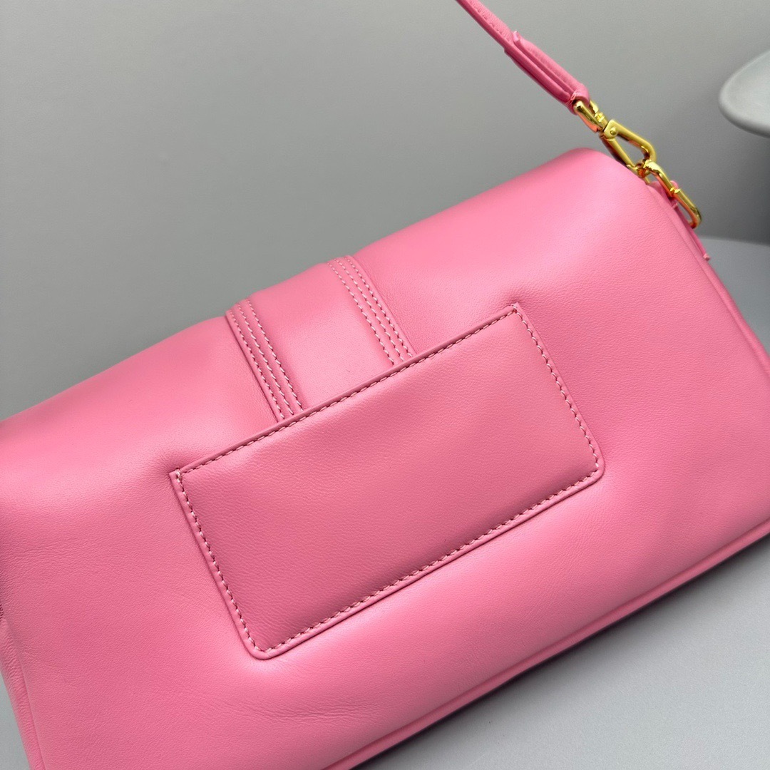 9FE86C60-363D-49BA-9B95-639F36F13C17