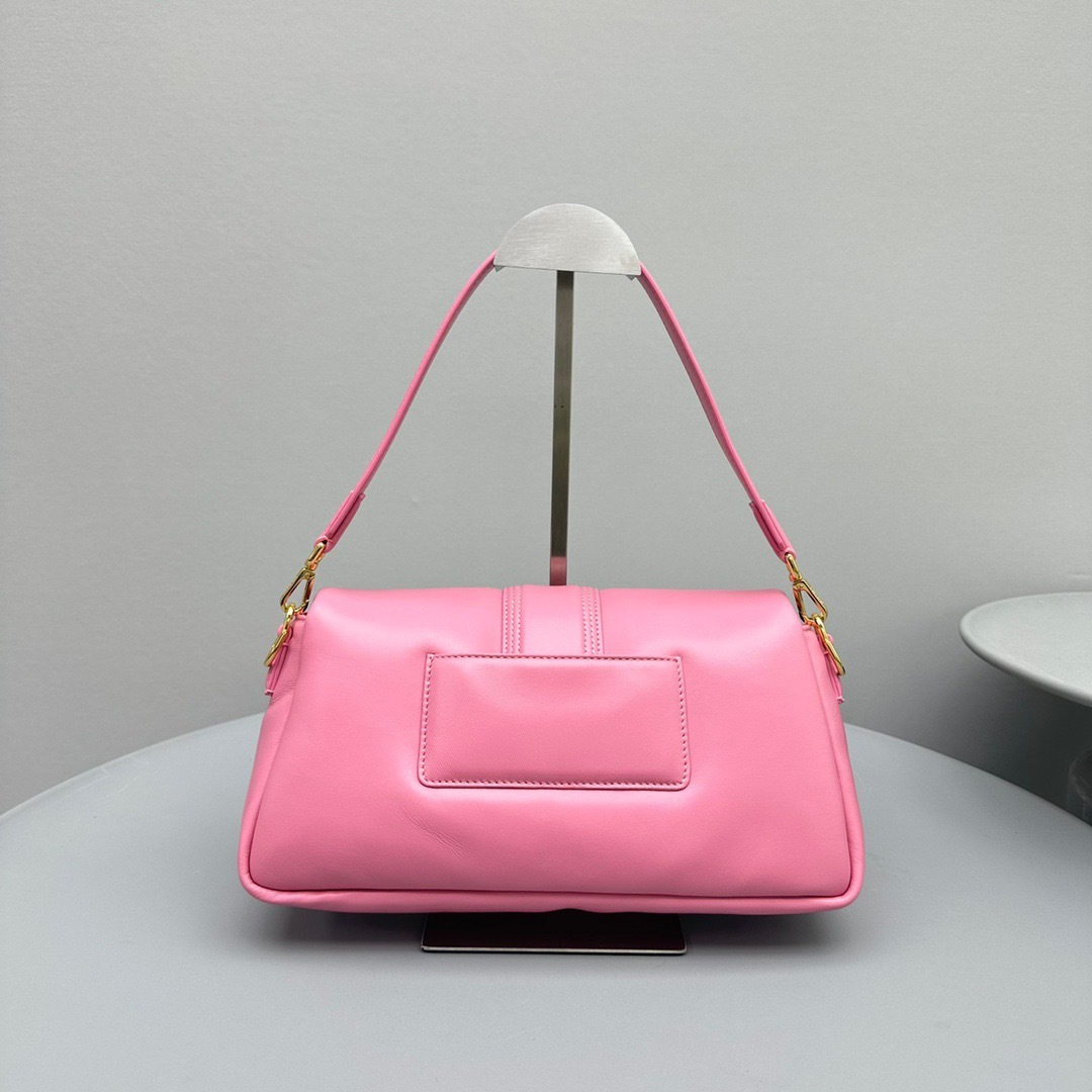 733B65AC-22D4-4F09-B648-9C7CEFDE5657