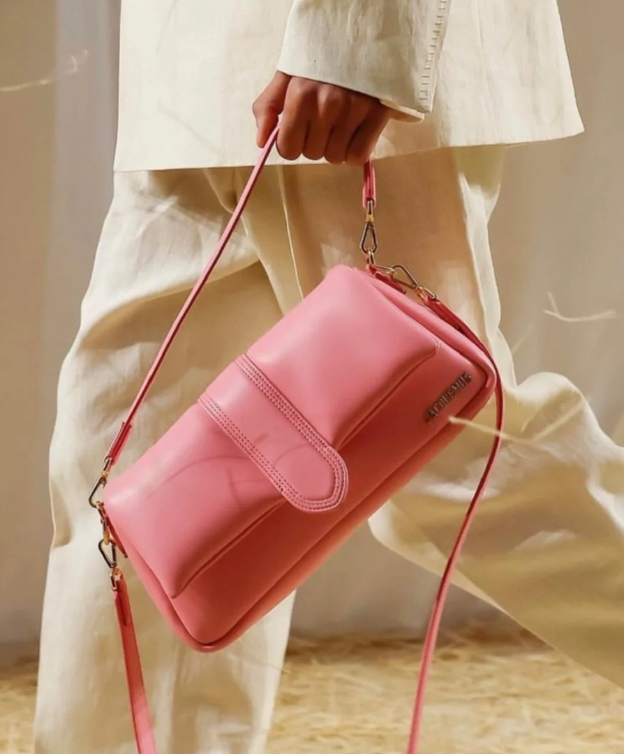 A63D21D5-B0FD-4E81-B58C-3697F4E326A0