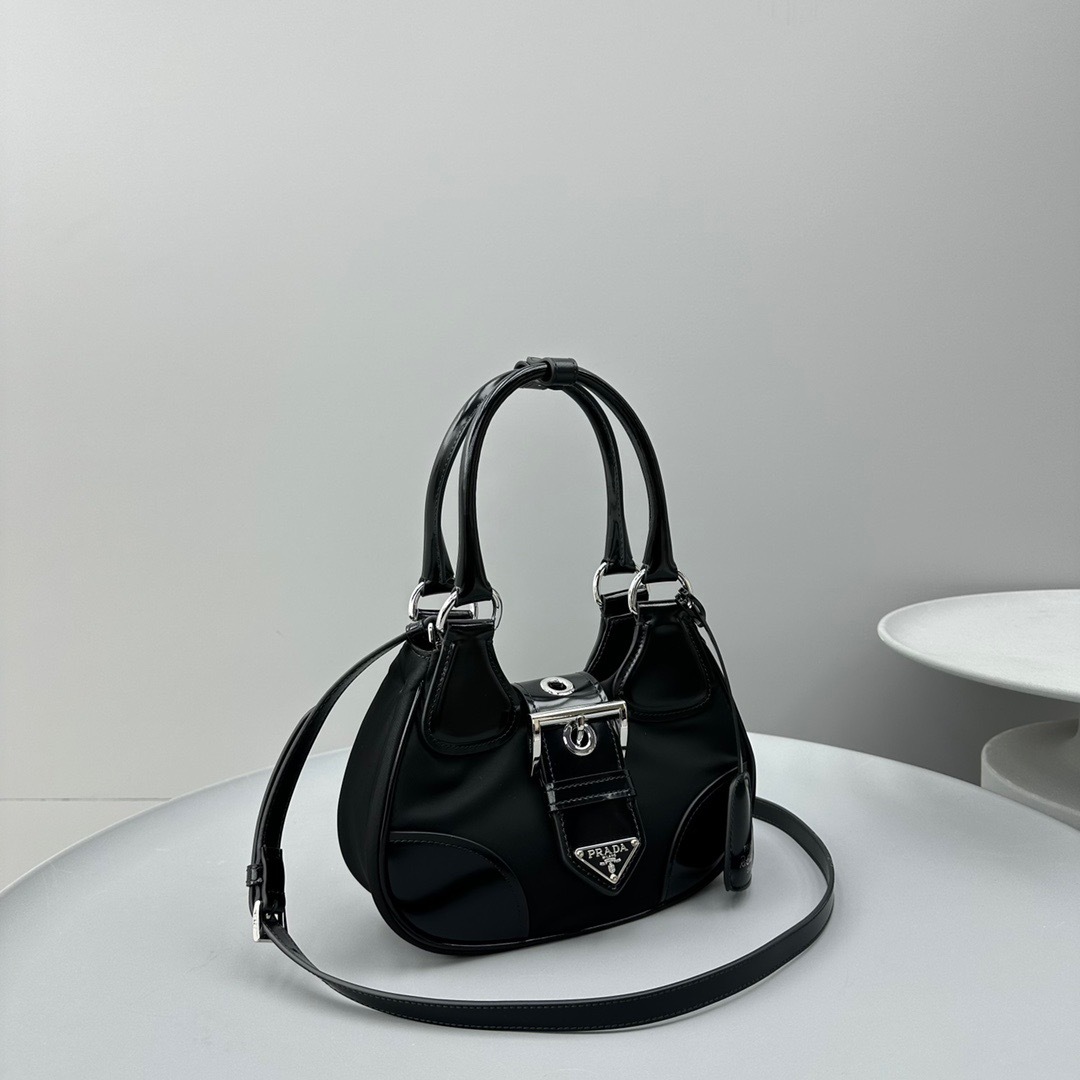 F346066E-9FED-40B9-8DDA-818FD1E6122B