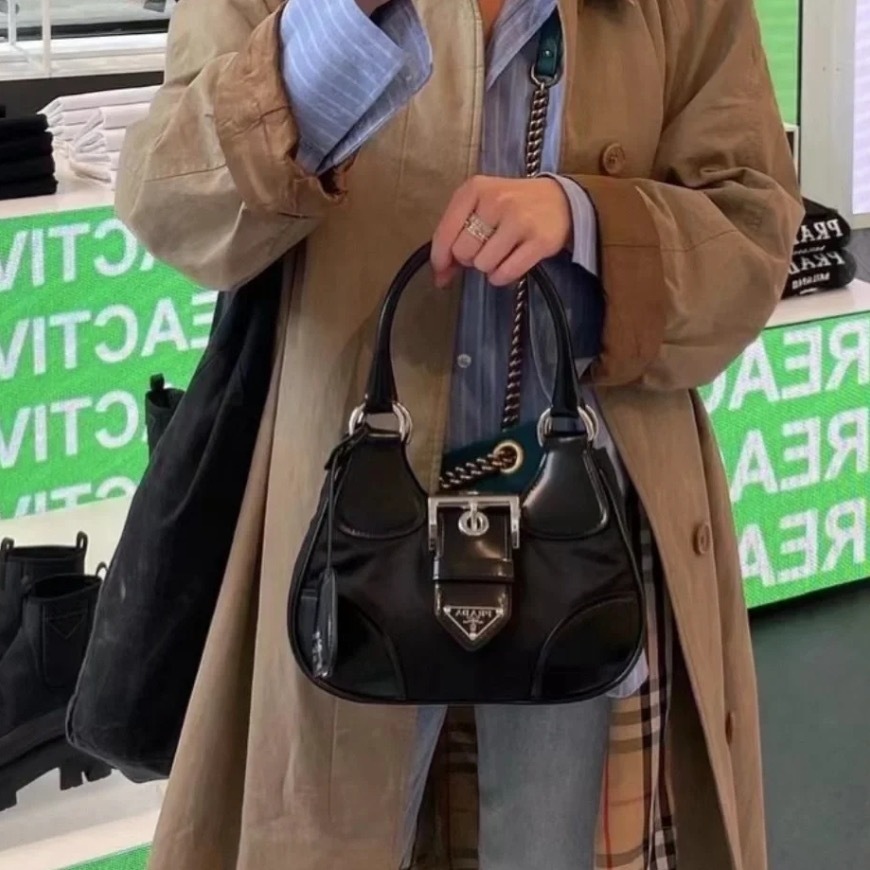 782909E8-28D6-47CE-BD87-99AB49383939