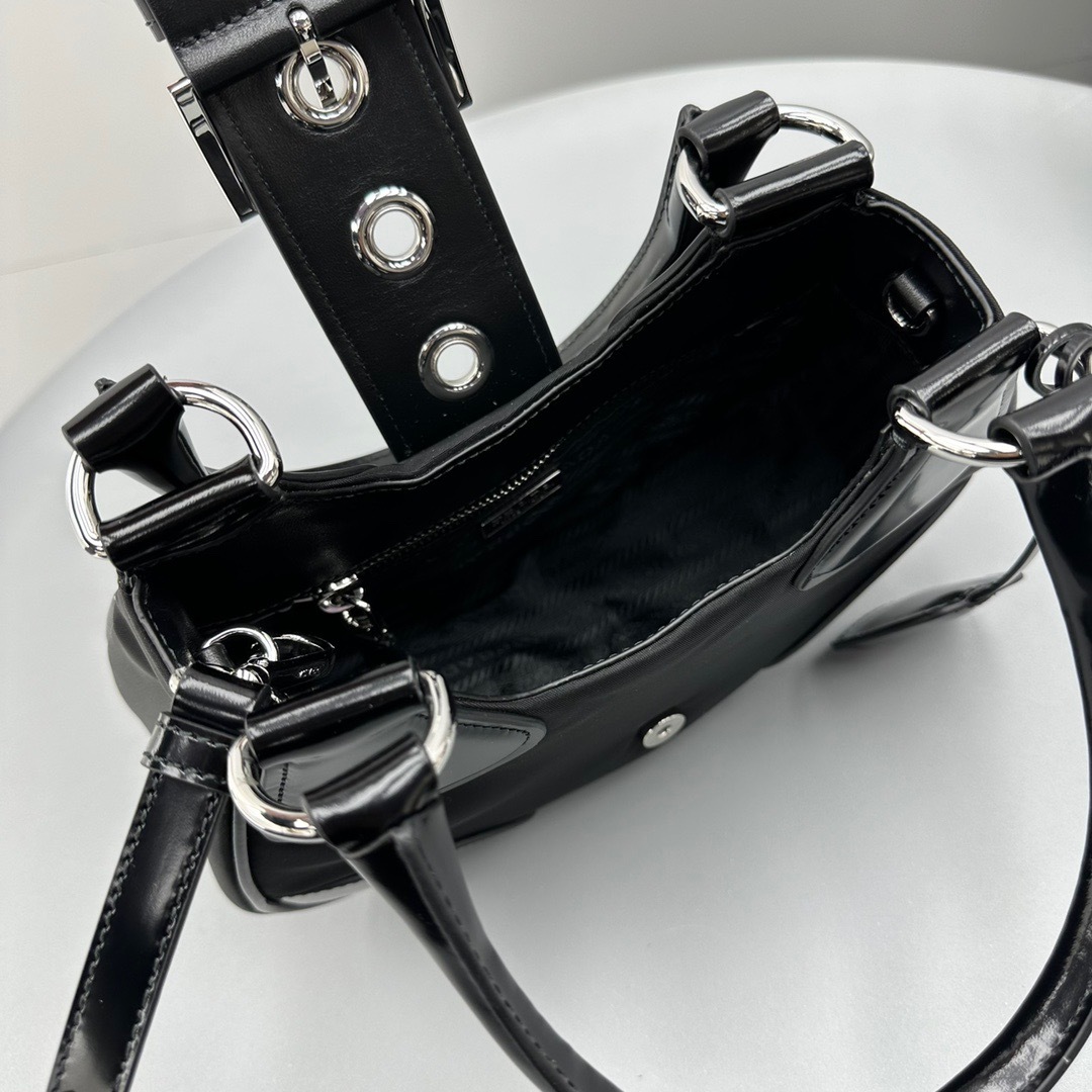 AC5FADA1-3387-4919-B4B4-8A63CB3265F6