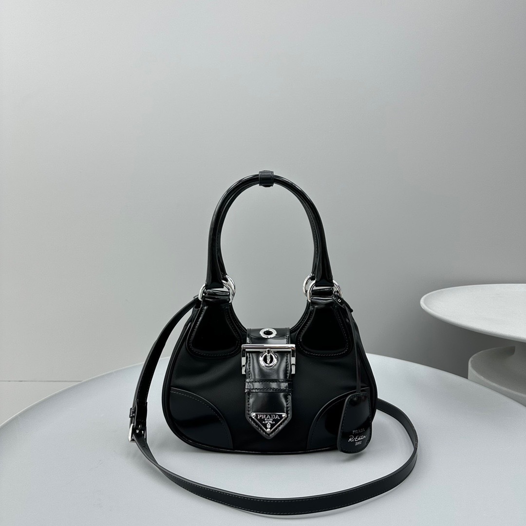 A589B53E-578C-4A9C-ADB9-07F41966E4DE