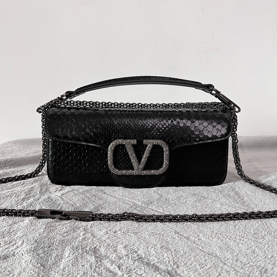 A96D8E3C-9E41-4D07-AFA7-A04F7F352A63