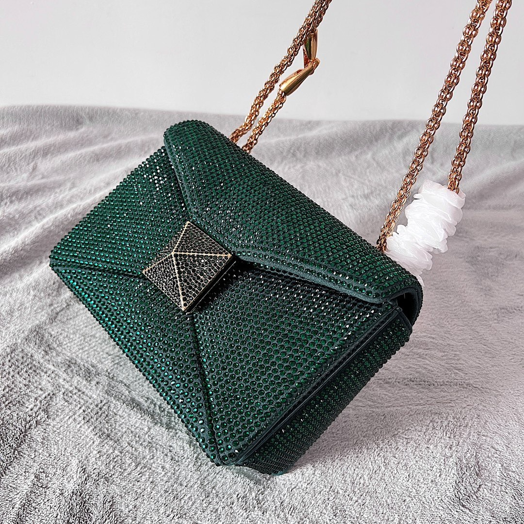 3C656AD8-7CD5-4FA6-BC2C-F7FC638C90F8