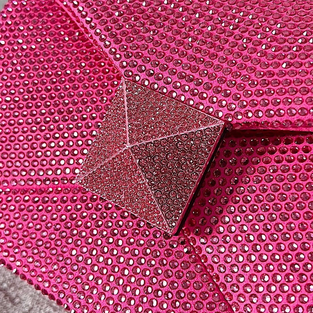 AFAA9791-1C53-4657-92FC-B94B9159732D