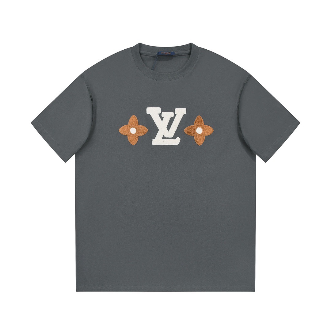 7F5818D7-3D03-4717-8C41-73A075A354BB