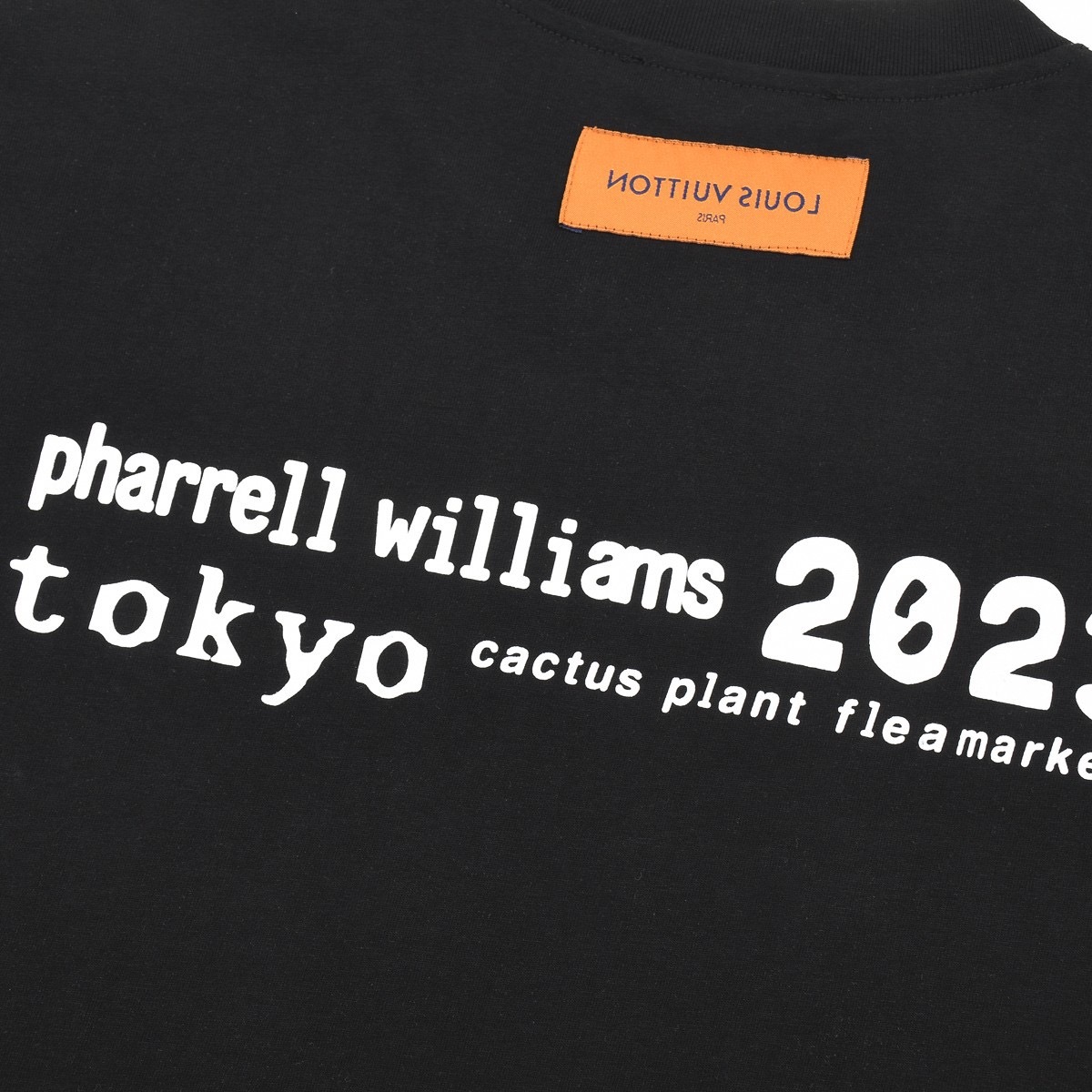 E55AFDBB-34EF-45CC-80CA-637B2A7904CB