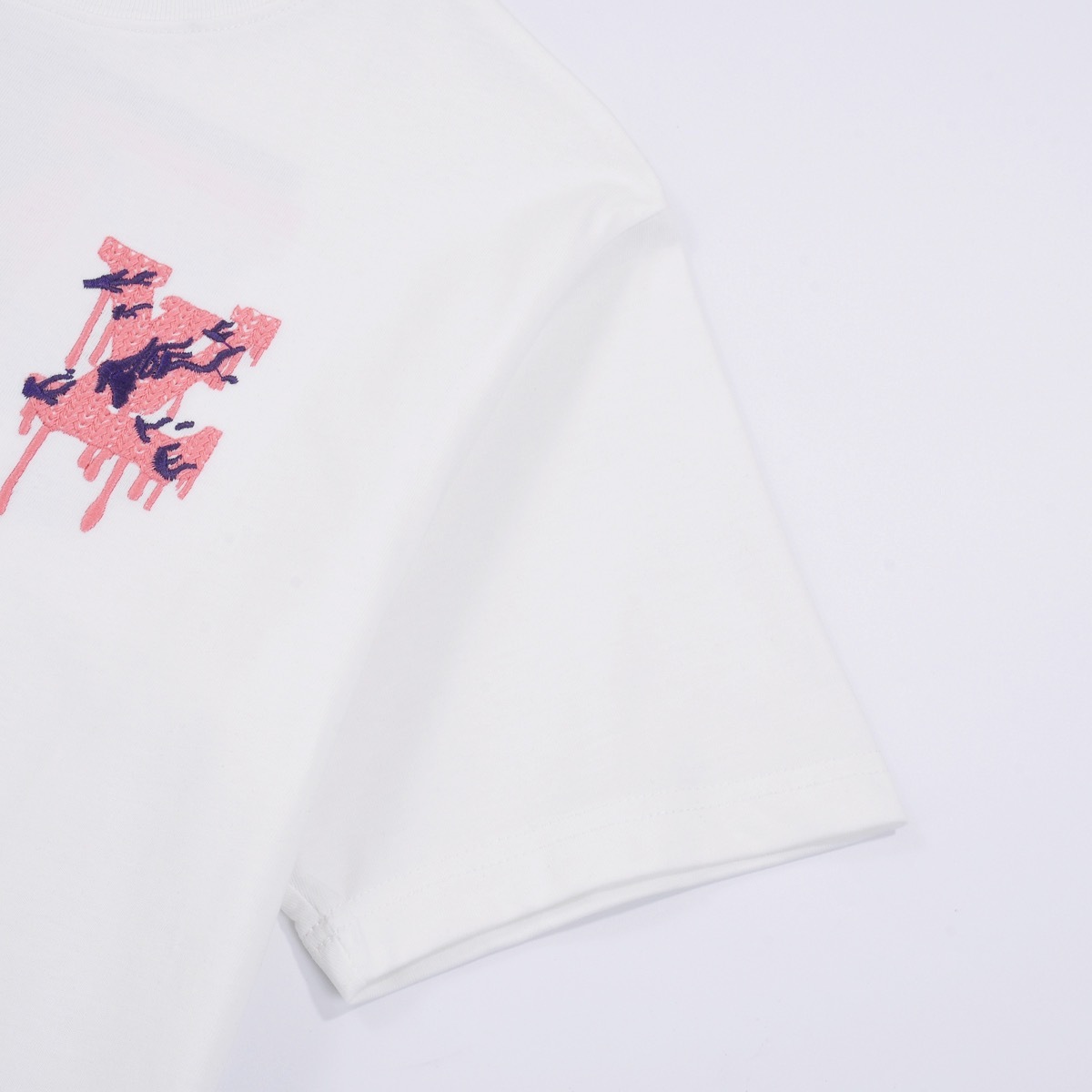 4597E083-E915-4FA6-8184-2E46004718FC