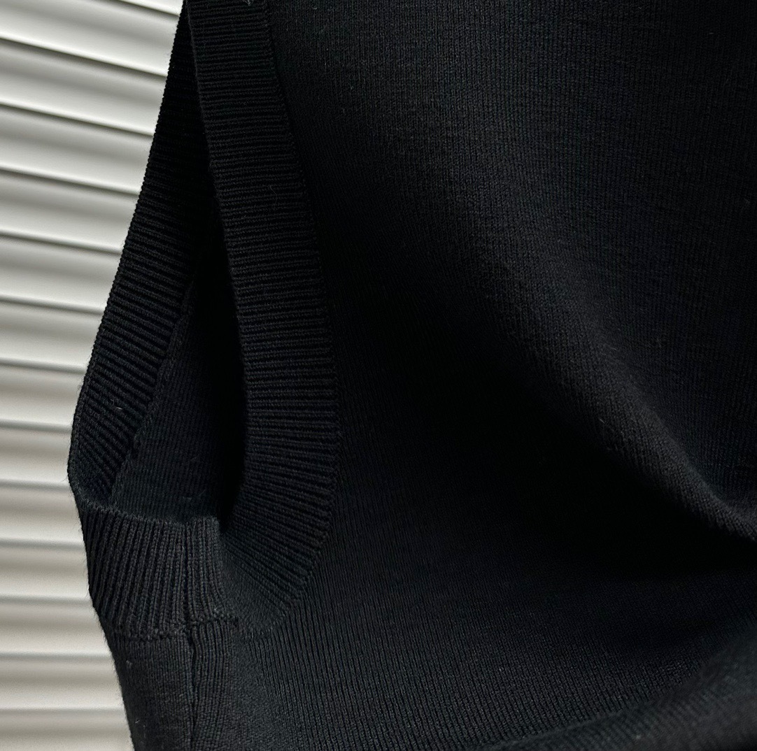 7090CF2F-E71A-4FA9-8BF9-82A0975E2BEC