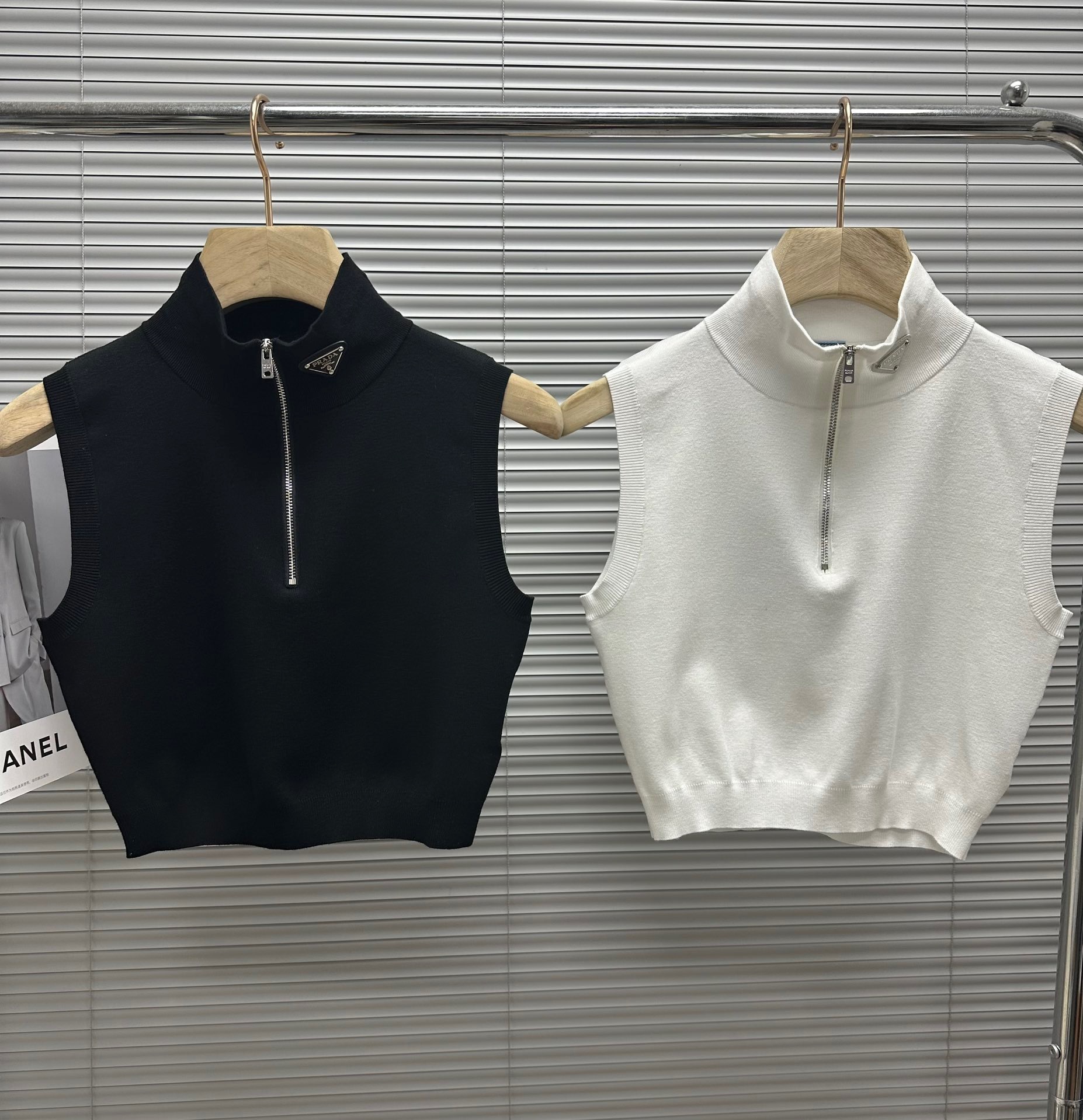 8D1B84B1-8655-4D59-B44A-27F9FBE82BA2