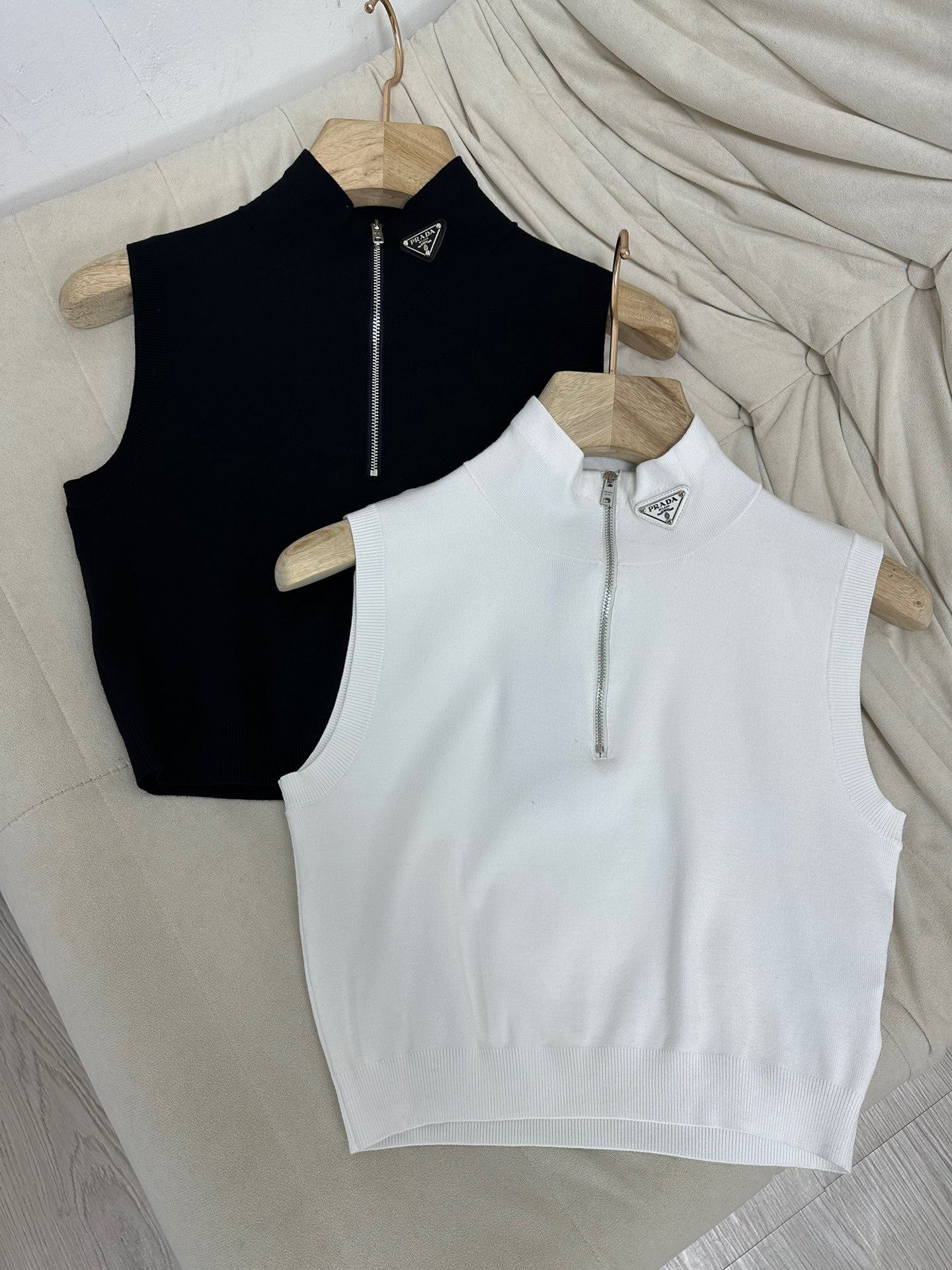 E5CB8DFD-935C-4712-8387-053A86DFD908