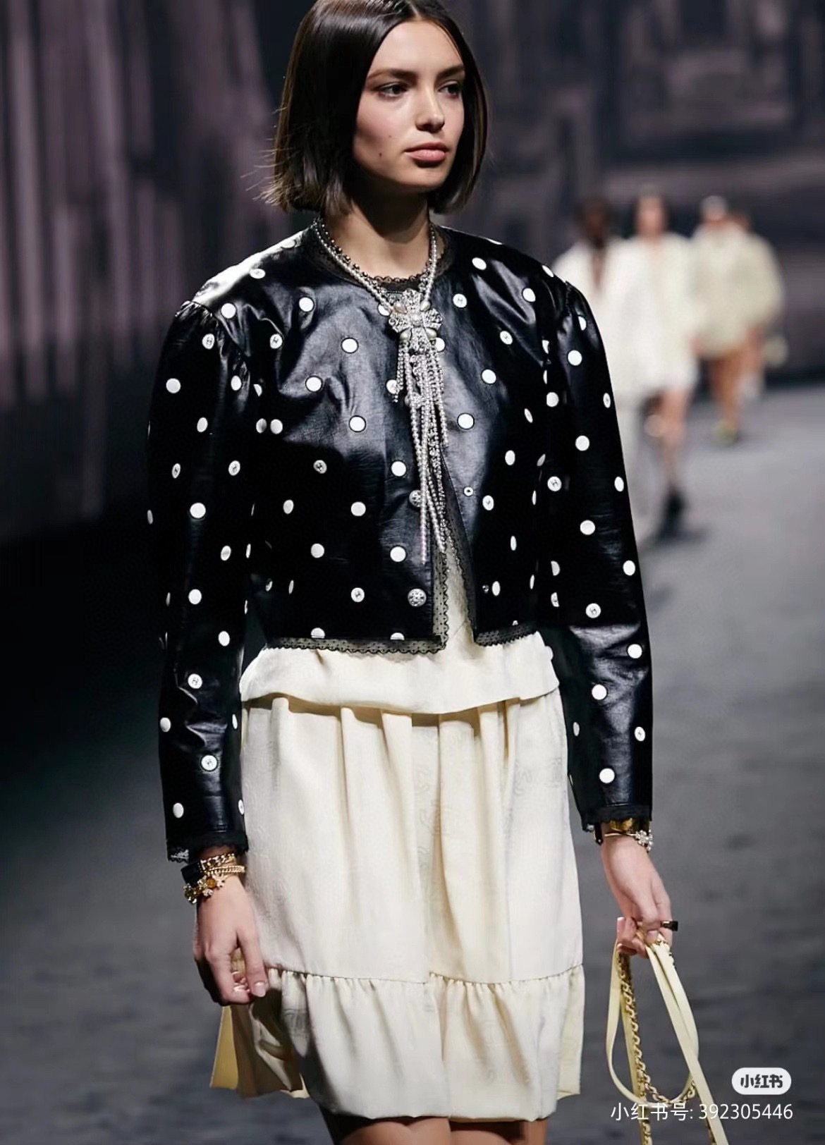 971A4BB4-B3E0-4481-B905-71195E777140