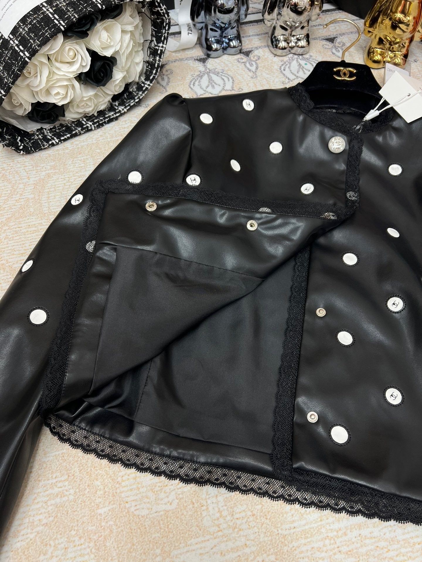 2EE0E9D5-752D-4517-BF11-917A53B3997F