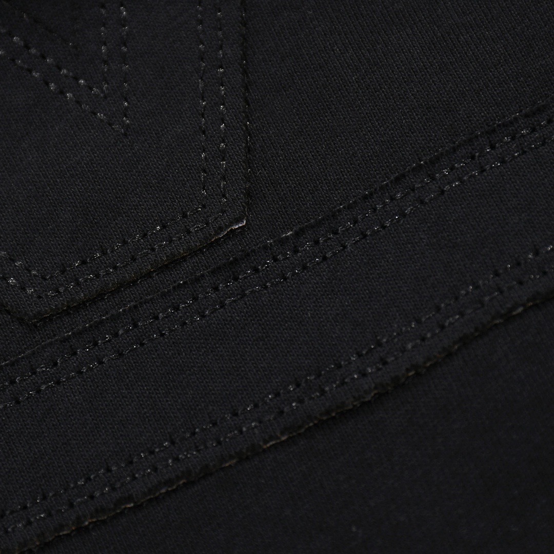 49B343D6-A753-4596-A76F-DD26270DF64F