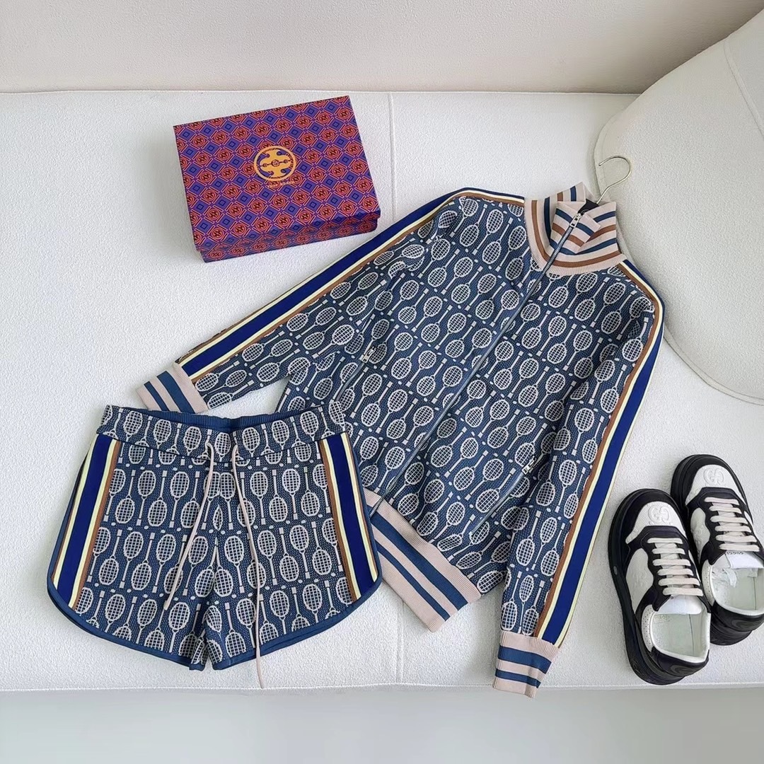 5BC3E732-CFE3-4FC5-994C-9E15F389E7DC