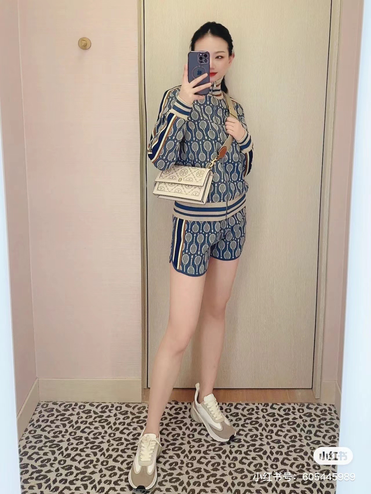 04EC46D0-8432-4805-93BB-1B90111AC936