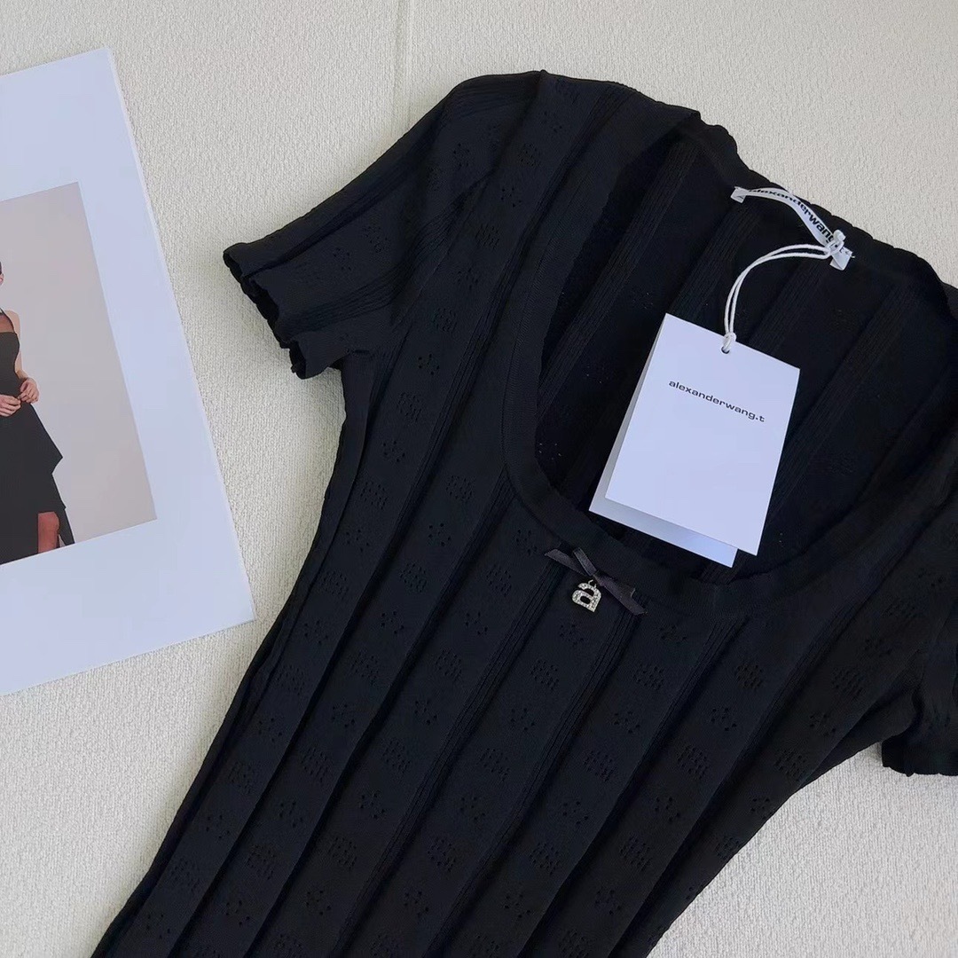 293D53EB-48E0-4FFB-A103-697158131B2D