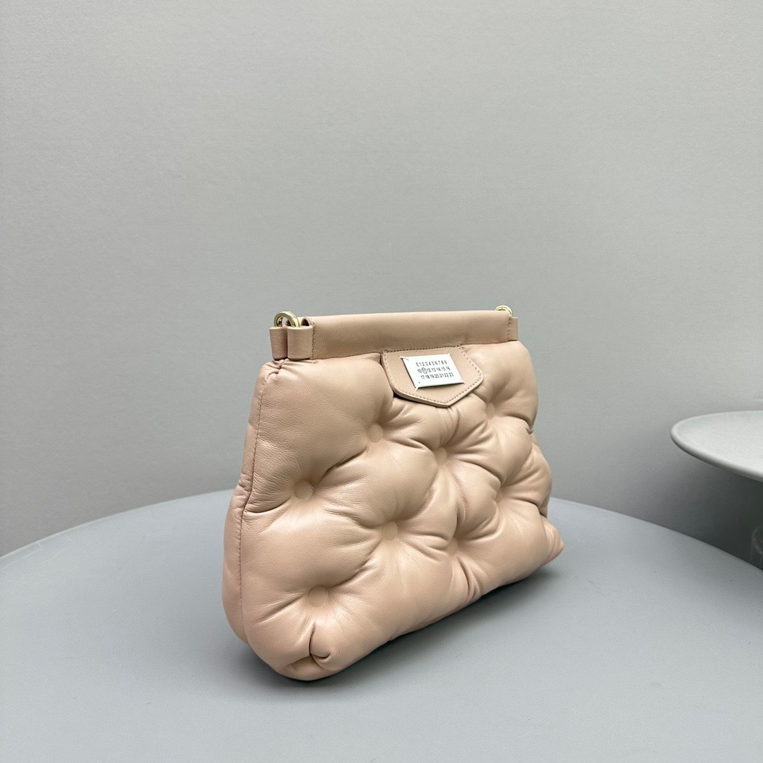 BAE0C819-36A6-4671-BA40-9E98BB30EA88