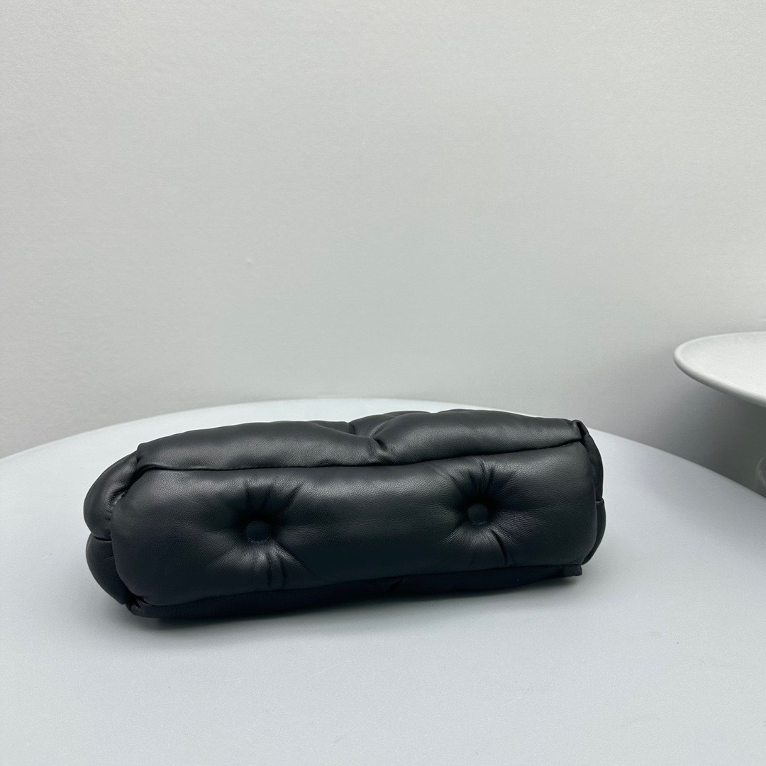 B158FB2C-FA76-4D0D-9E58-27355B9434F1