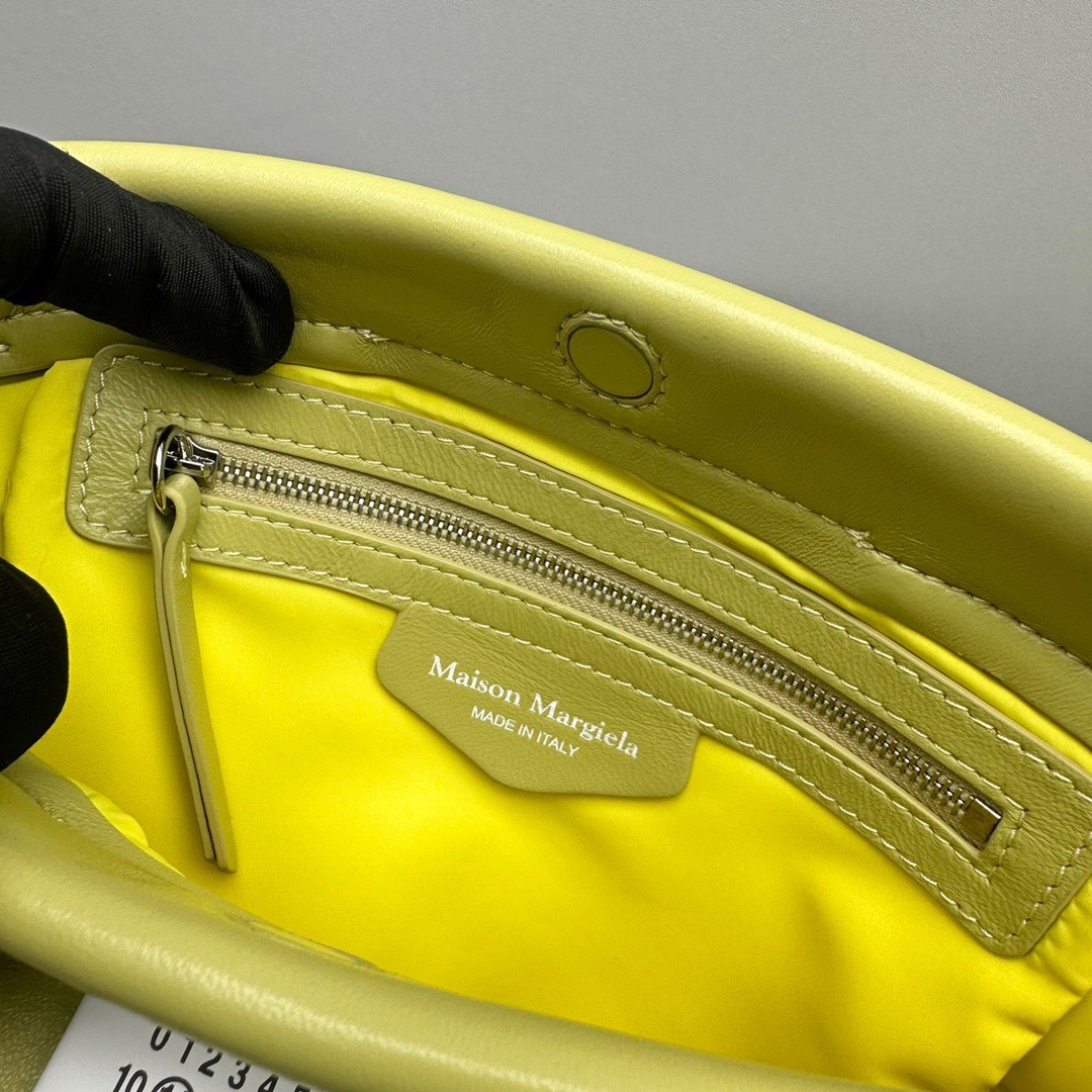 41EAEFA0-D3D7-4DCC-BA38-8401CE6C2BC0