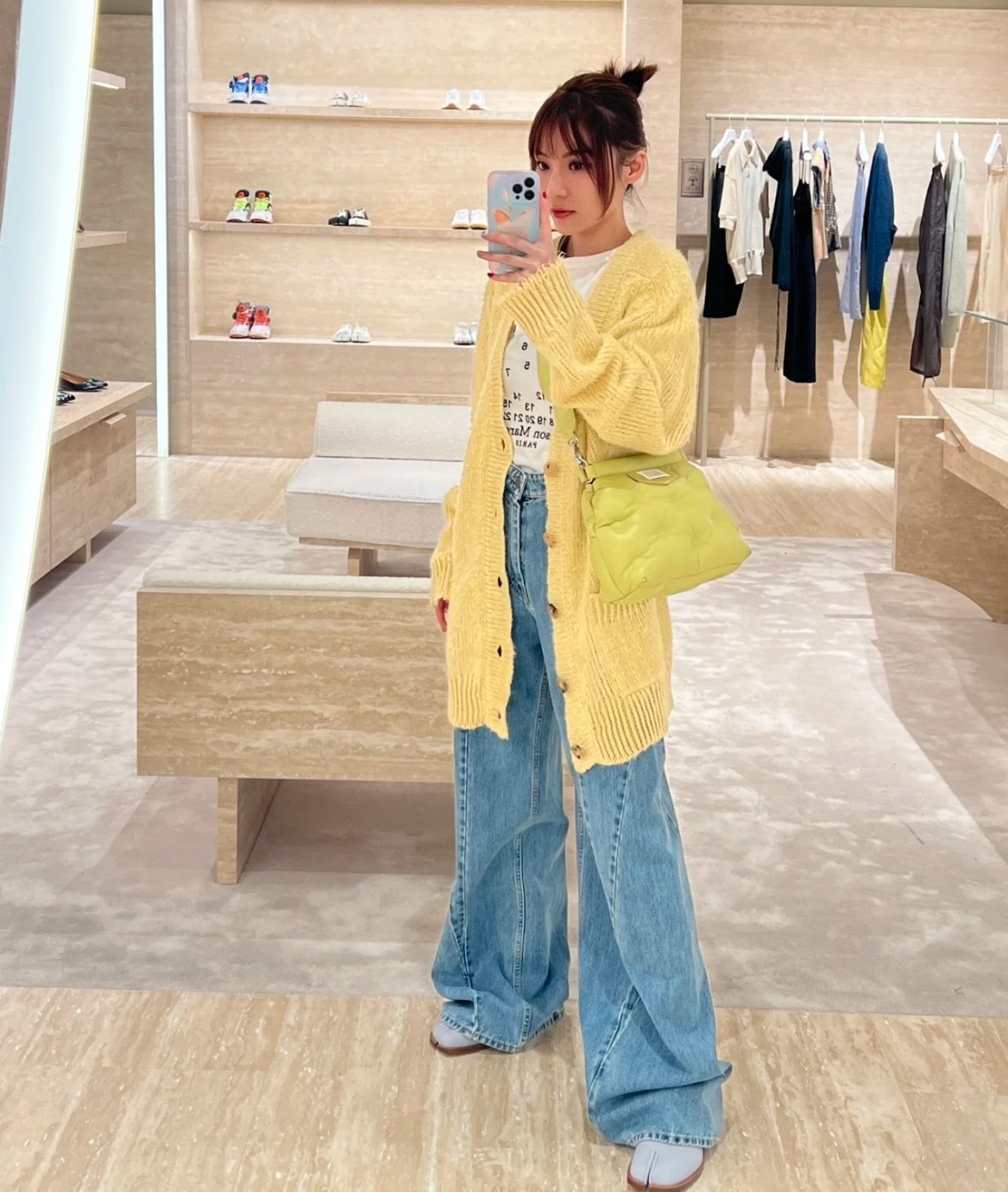 2321E724-B9AD-4DDD-AD66-FDF908C81385