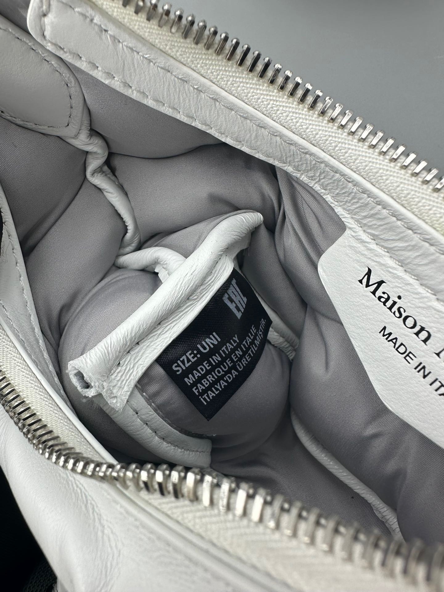 B2297F7F-2DD0-4718-B2E6-A5B092053949