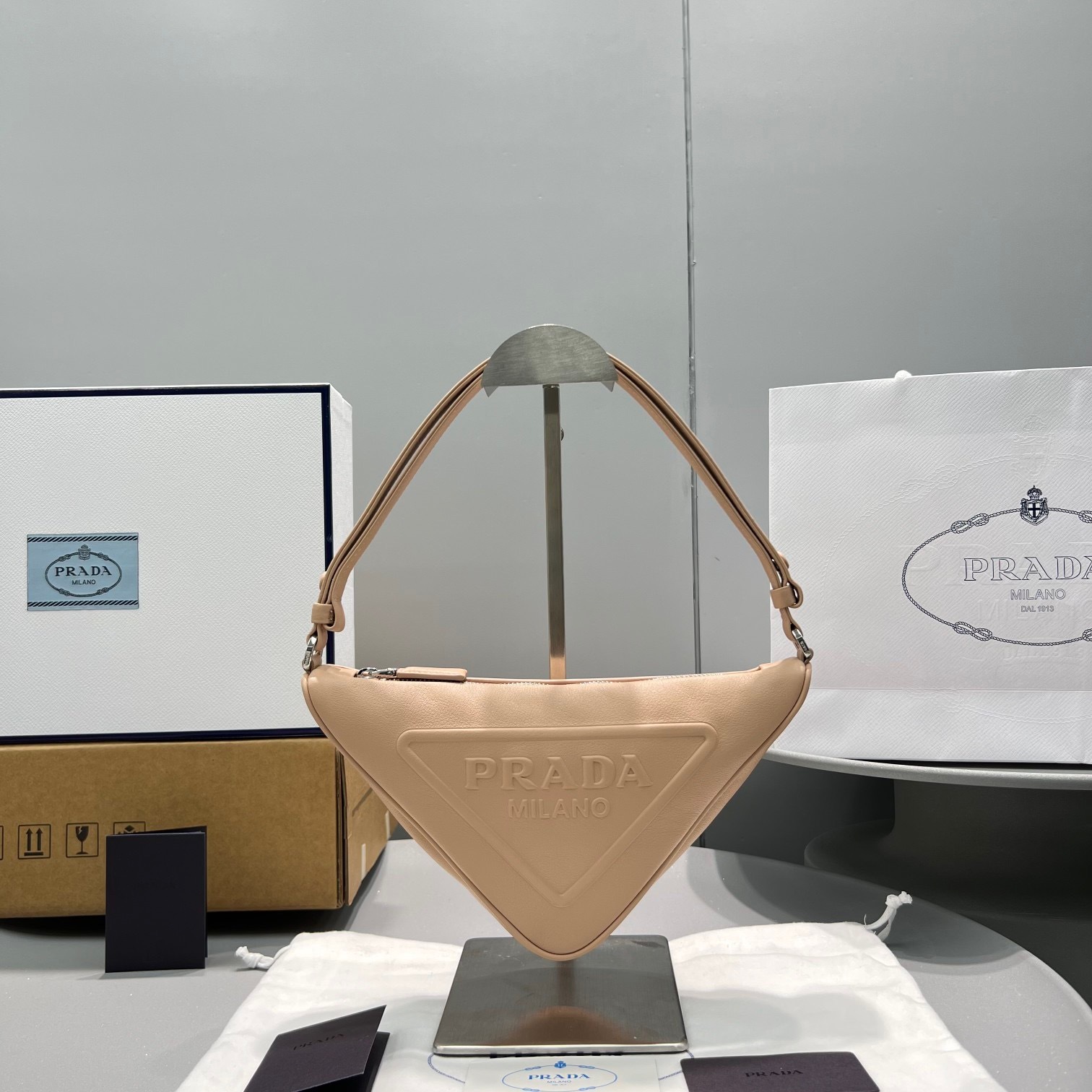 720E5284-1855-4134-9FD9-B2307163160B