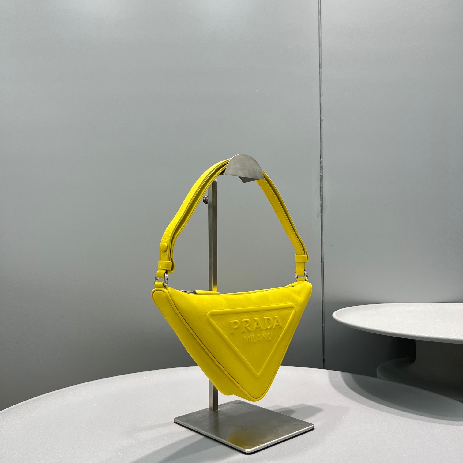 BF03C201-93B1-42E0-A073-8F63B6C8A906