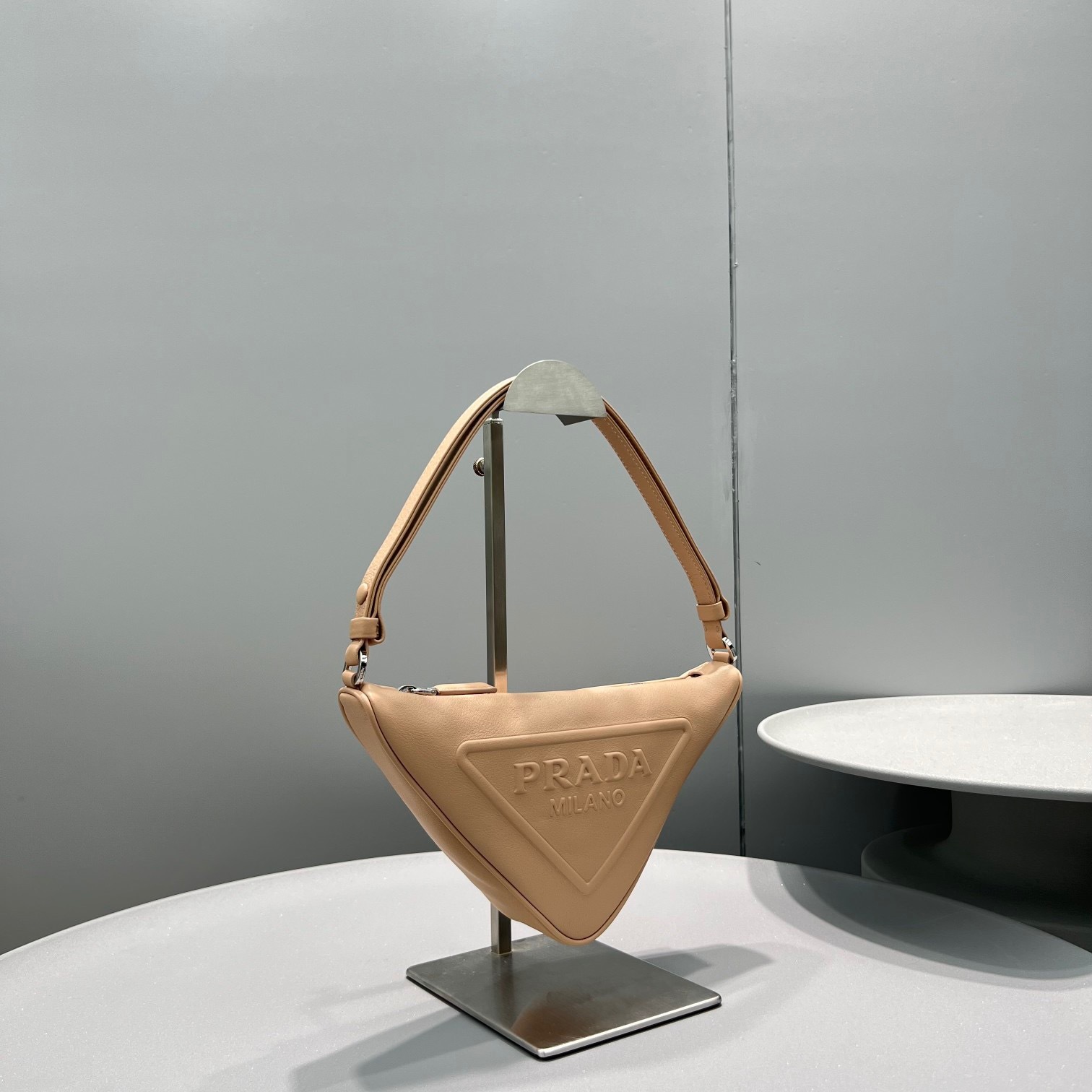 EC7261F8-EEB8-4E3C-81B8-54C3FA4EB2DE