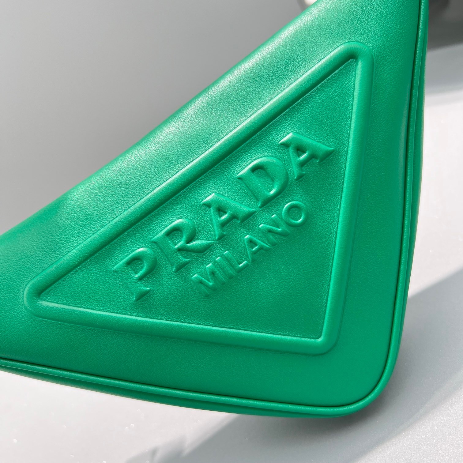 ACD67DDA-E2E7-4EA9-B37D-39441BFF5C9E