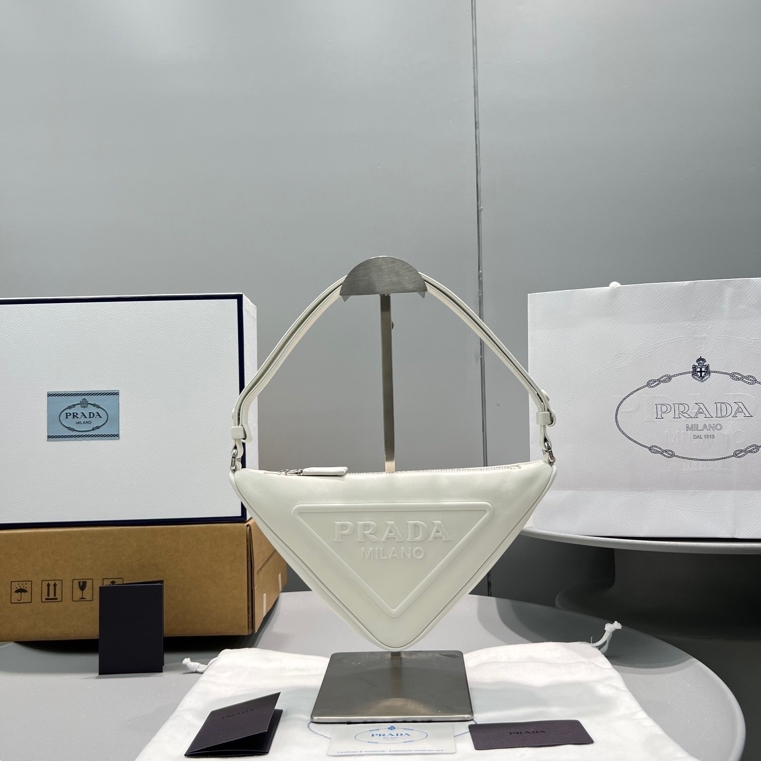 170BAC0C-6AAB-43F1-8565-F4416CBDA96E