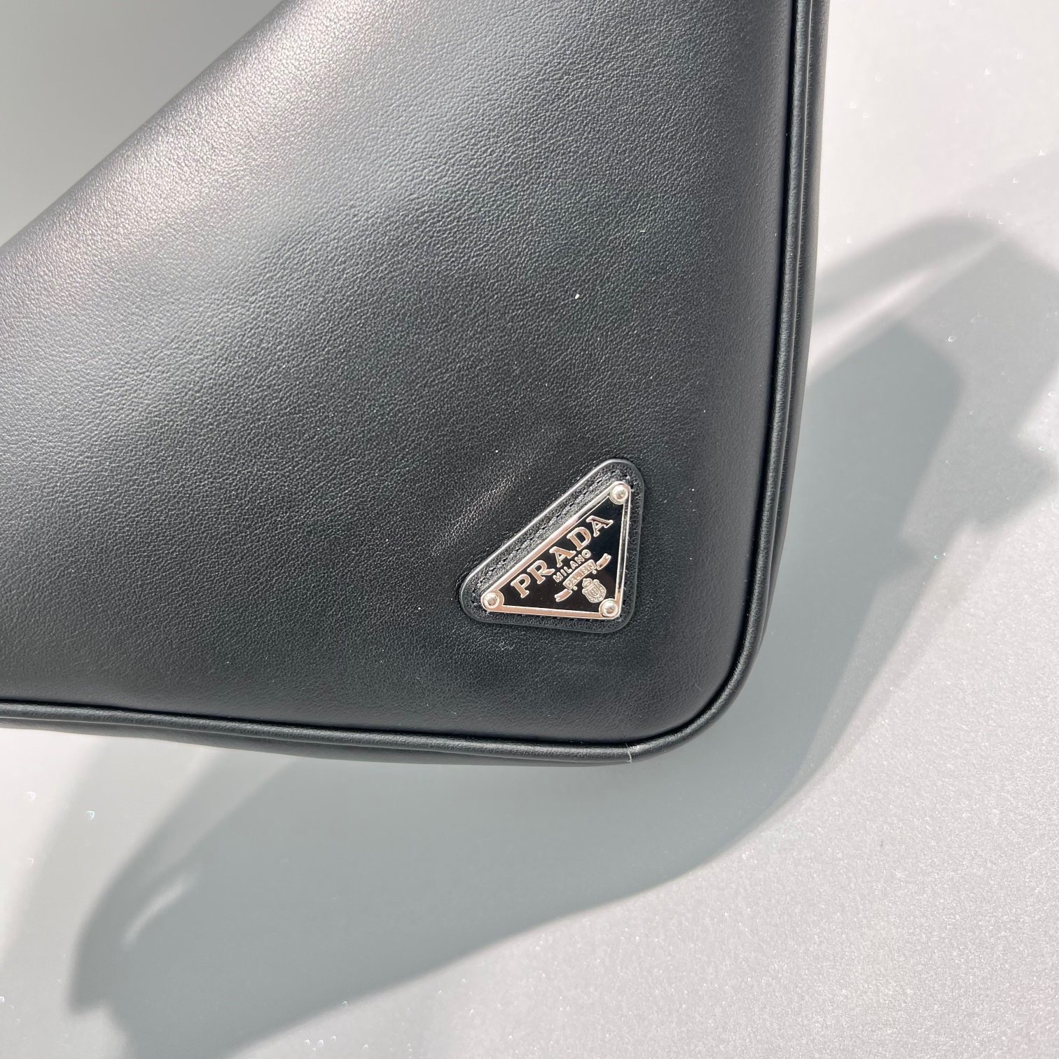 7660B863-7B4D-4123-B44A-46D5EDE11F01