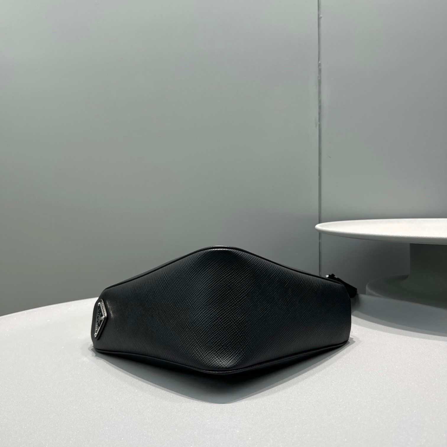 808C6B40-C180-4589-A27D-90A943F8A812