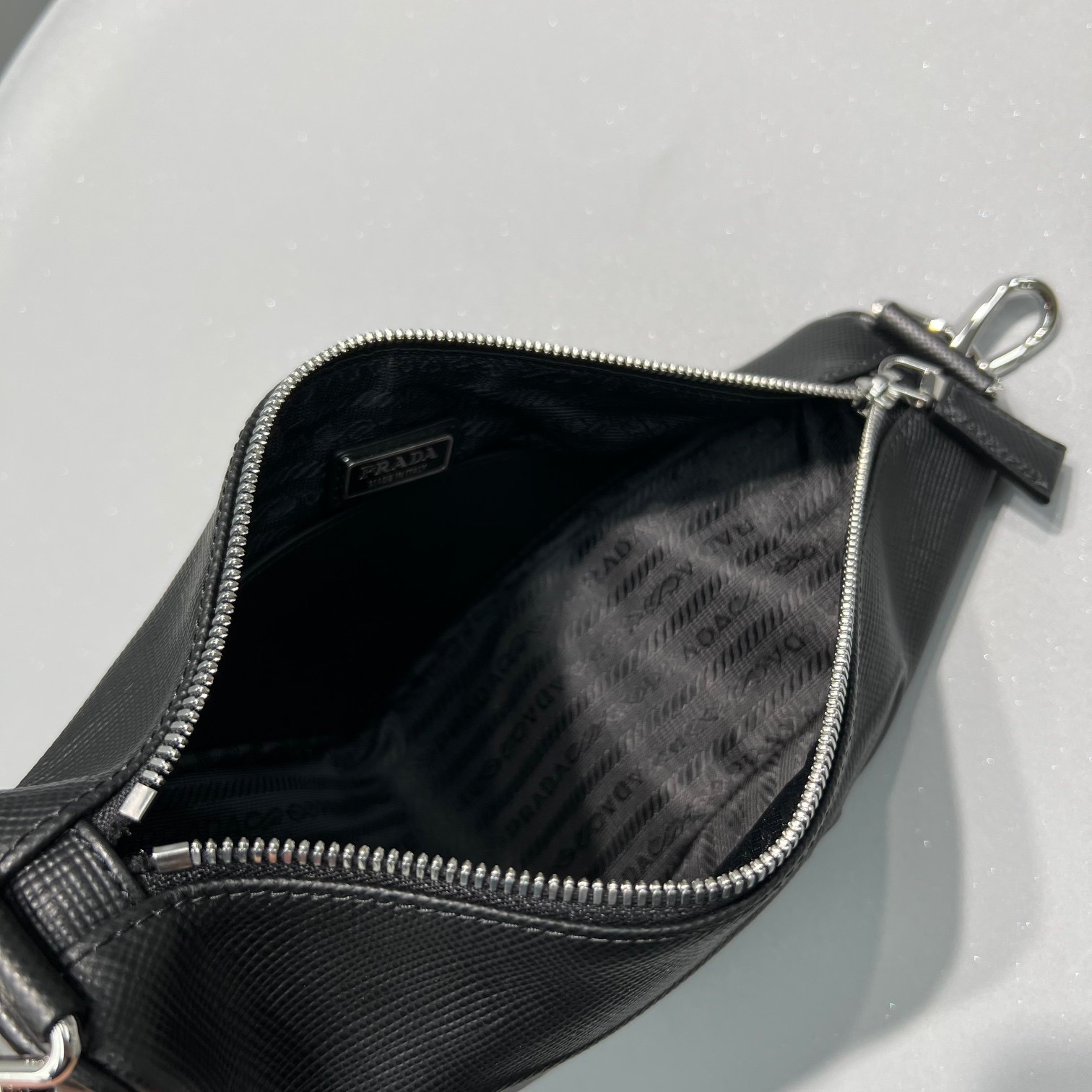 80B324EA-A8A9-45E0-B9AE-B101BE94A3D3