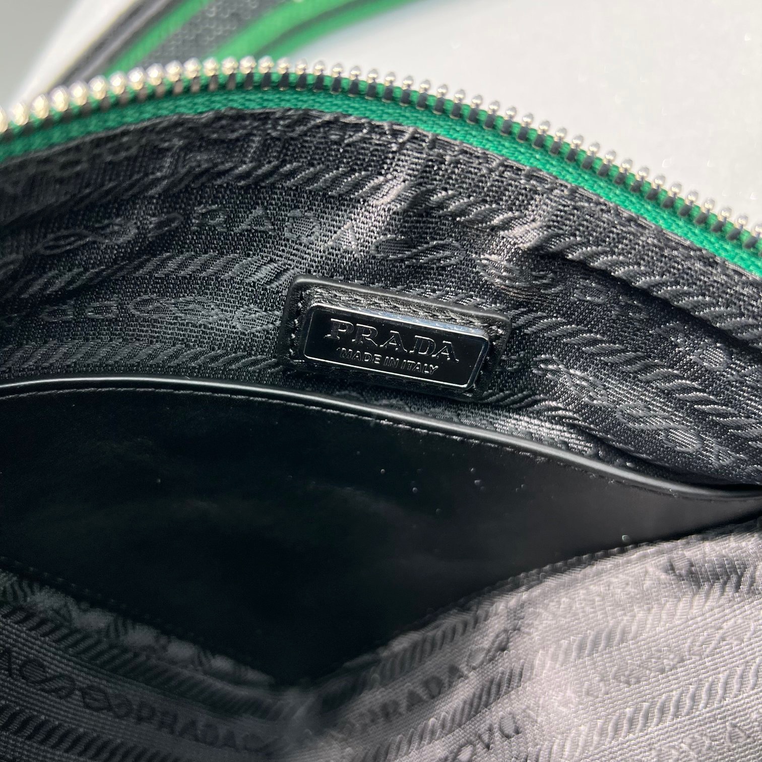 B8B025ED-D865-401D-9862-8684875DB0E0