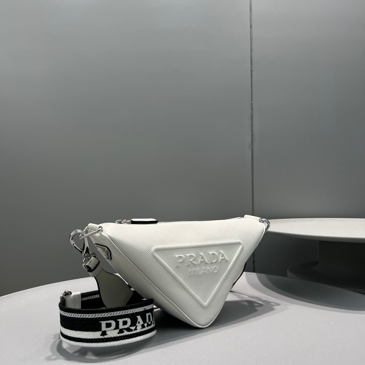 4CBC85E5-17D1-42E3-85AE-D7971E9C4C22