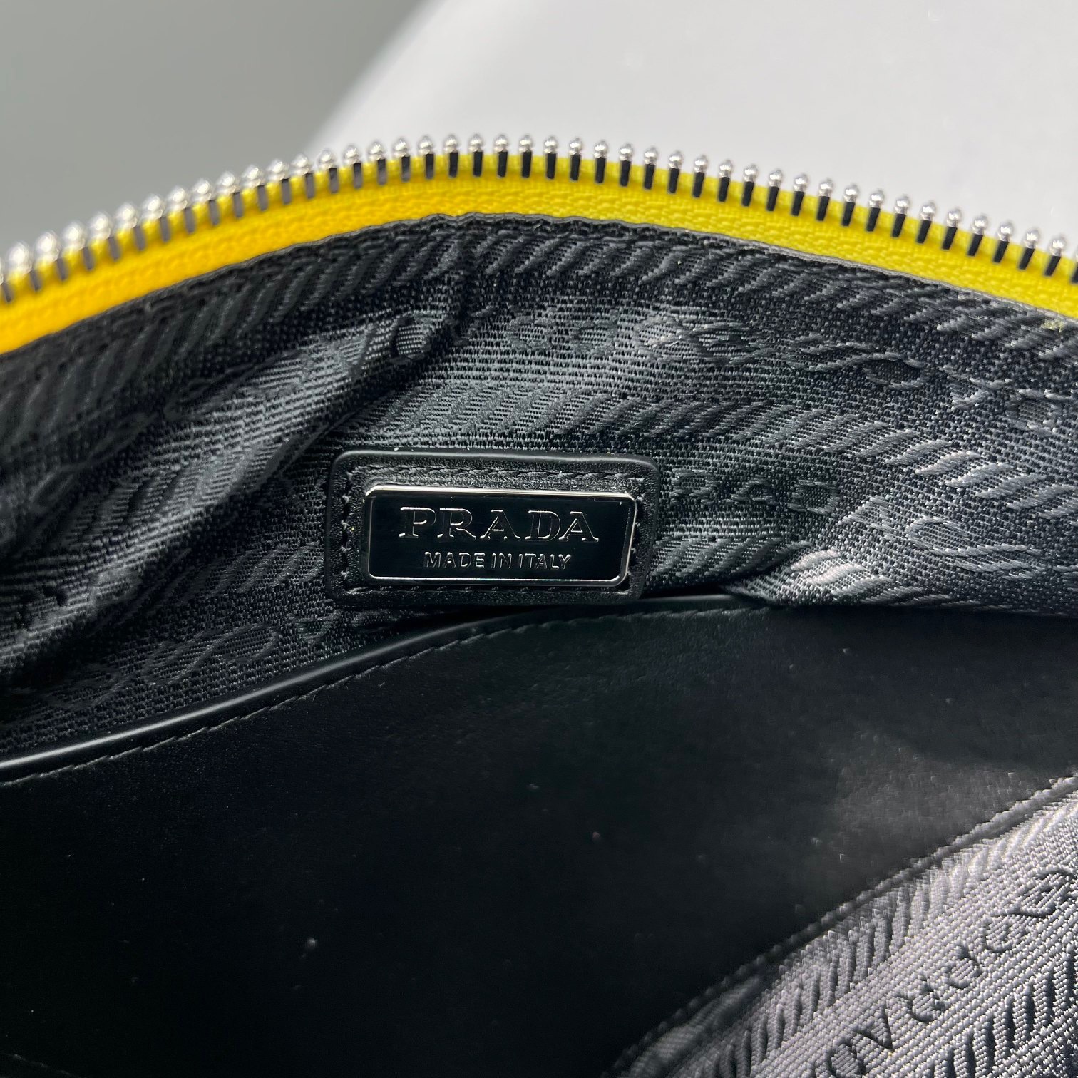 F5B4BFDD-9E19-4005-96AA-FFDE67362EF2