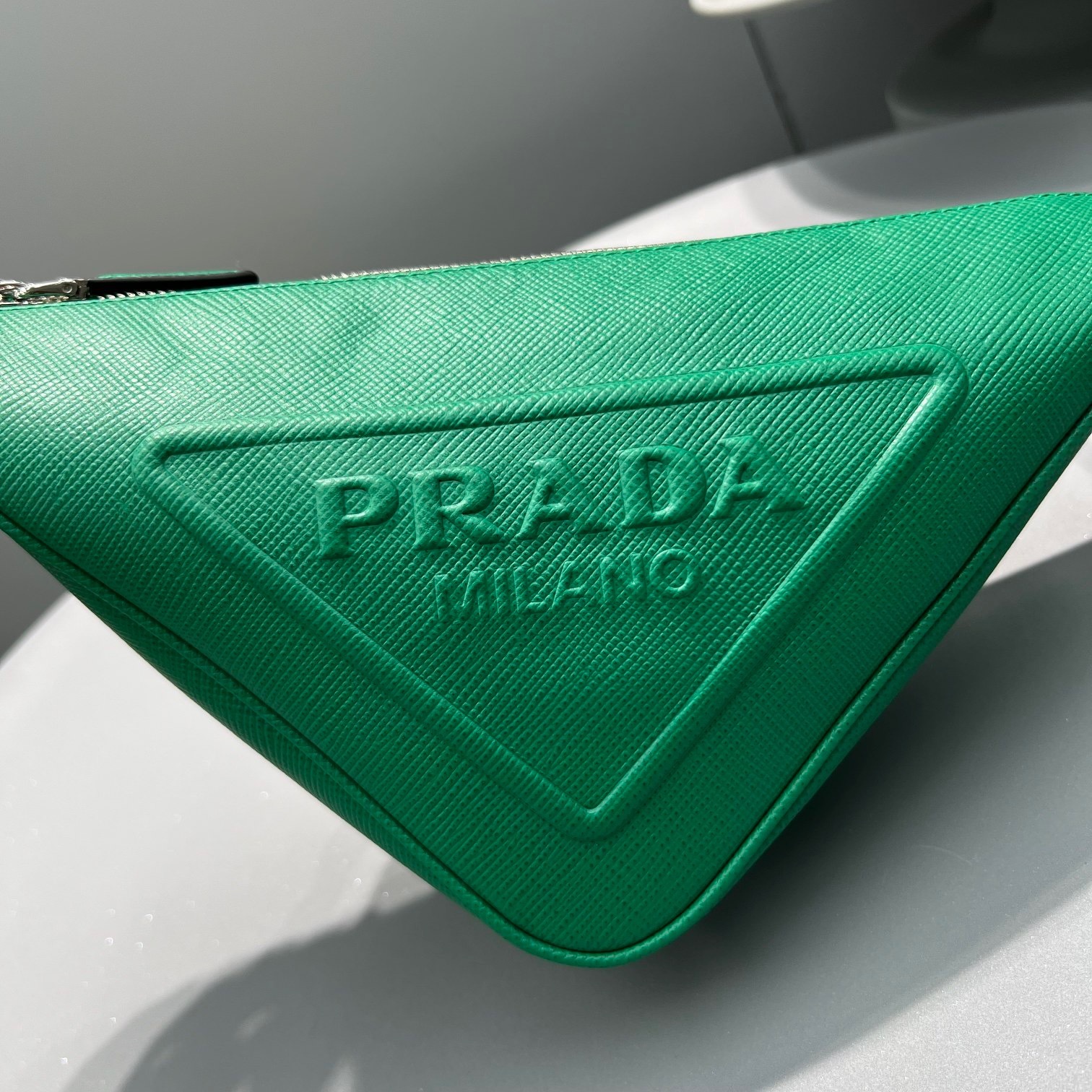 311EA5BB-7E4E-4C7C-B9B7-3224568E0546